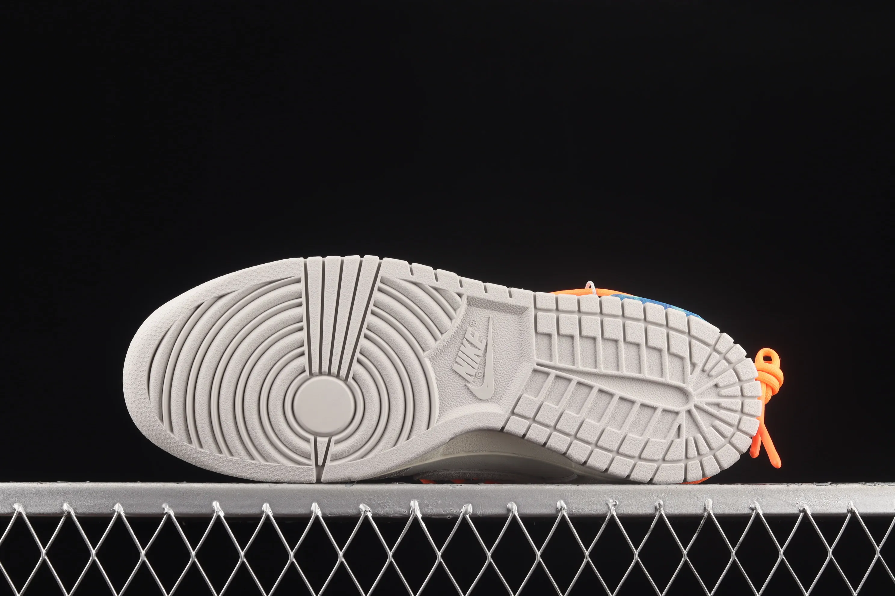 All Categories Nk SB Dunk Series Nk SB Dunk Low Low-top Sneakers Pure Original Version OF x Nk Dunk Low OW Suede SB Smash Backboard Fashion Casual Sneakers DJ0950-116
